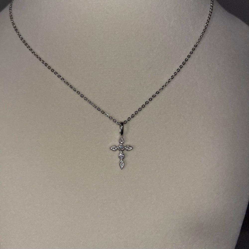 Elegant Sterling Silver Cross Pendant Necklace